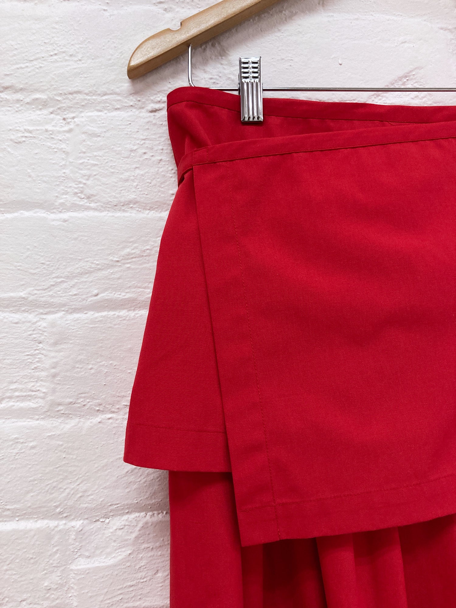 Tricot Comme des Garcons 1998 red poly-cotton layered wrap skirt 