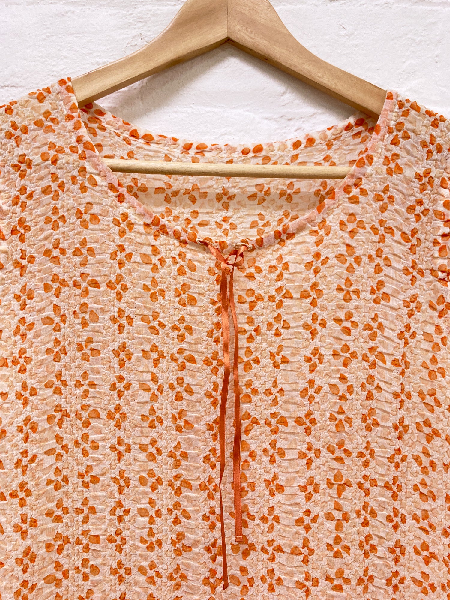 Yoshiki Hishinuma Peplum orange floral print sleeveless dress with scarf - 2 M S