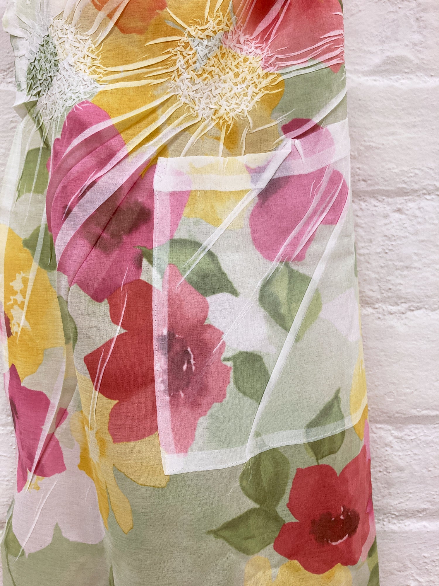 Yoshiki Hishinuma 花柄エプロン Yoshiki Hishinuma multicolour wrinkled polyester floral print
