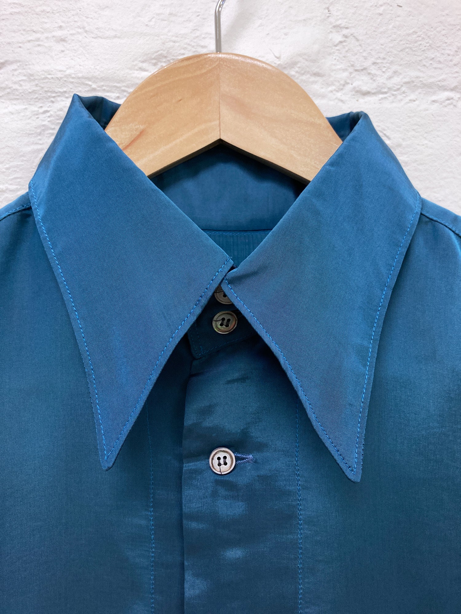 Pashu Shin Hosokawa 1980s blue satin high collar shirt - L M