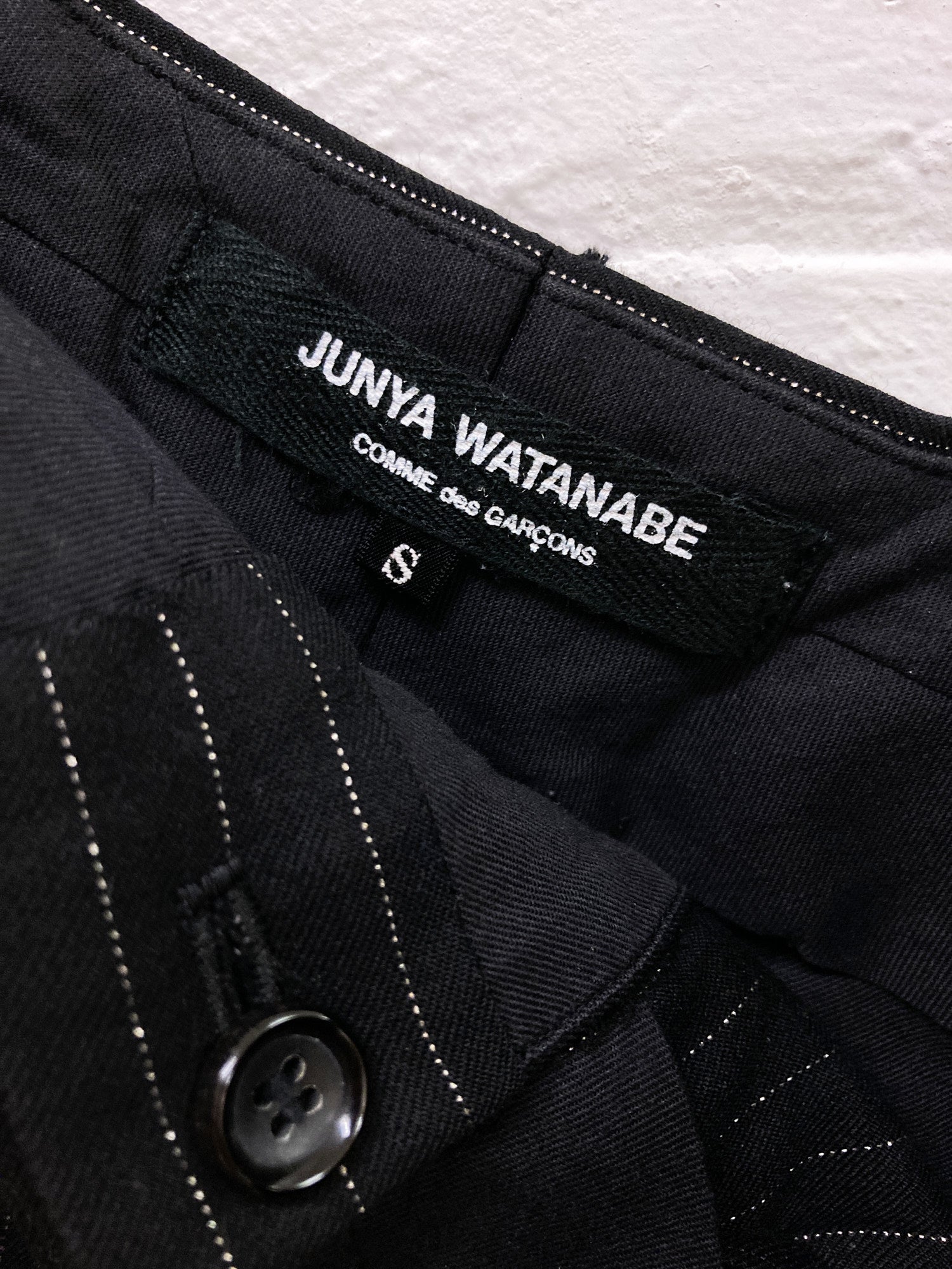 Junya Watanabe Comme des Garcons 2009 black wool shorts with glittery stripe - S