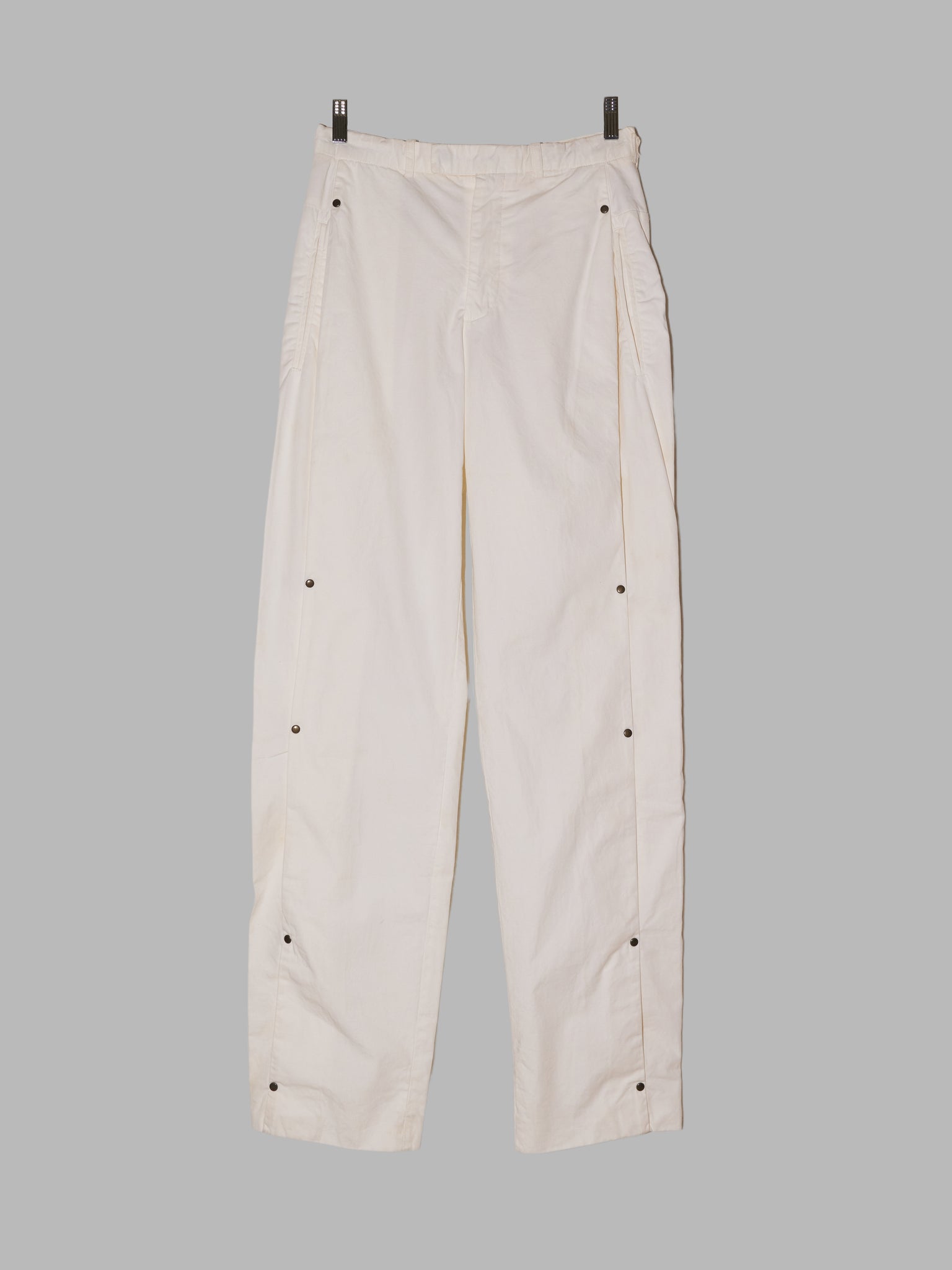 Dirk Schonberger 1990s off-white cotton stud detail pleated trousers - sz 44