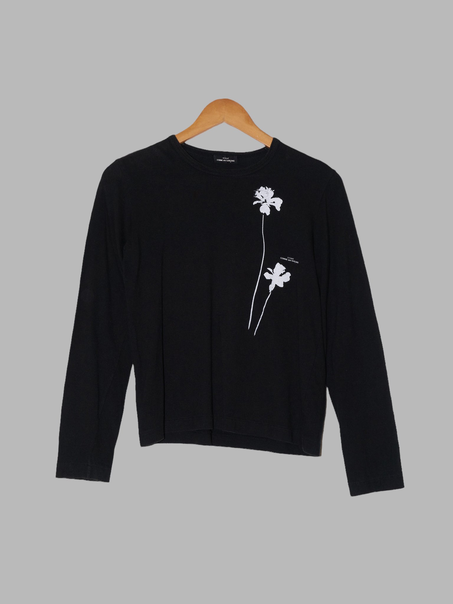 Comme des Garcons 1998 black cotton long sleeve t-shirt with flower logo print