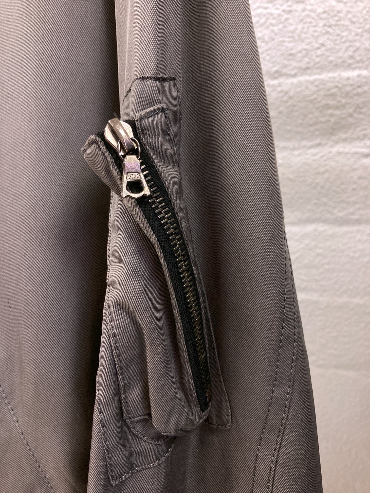 Nigel Cabourn 1990s grey-brown silk MA-1 bomber jacket - size 2 M