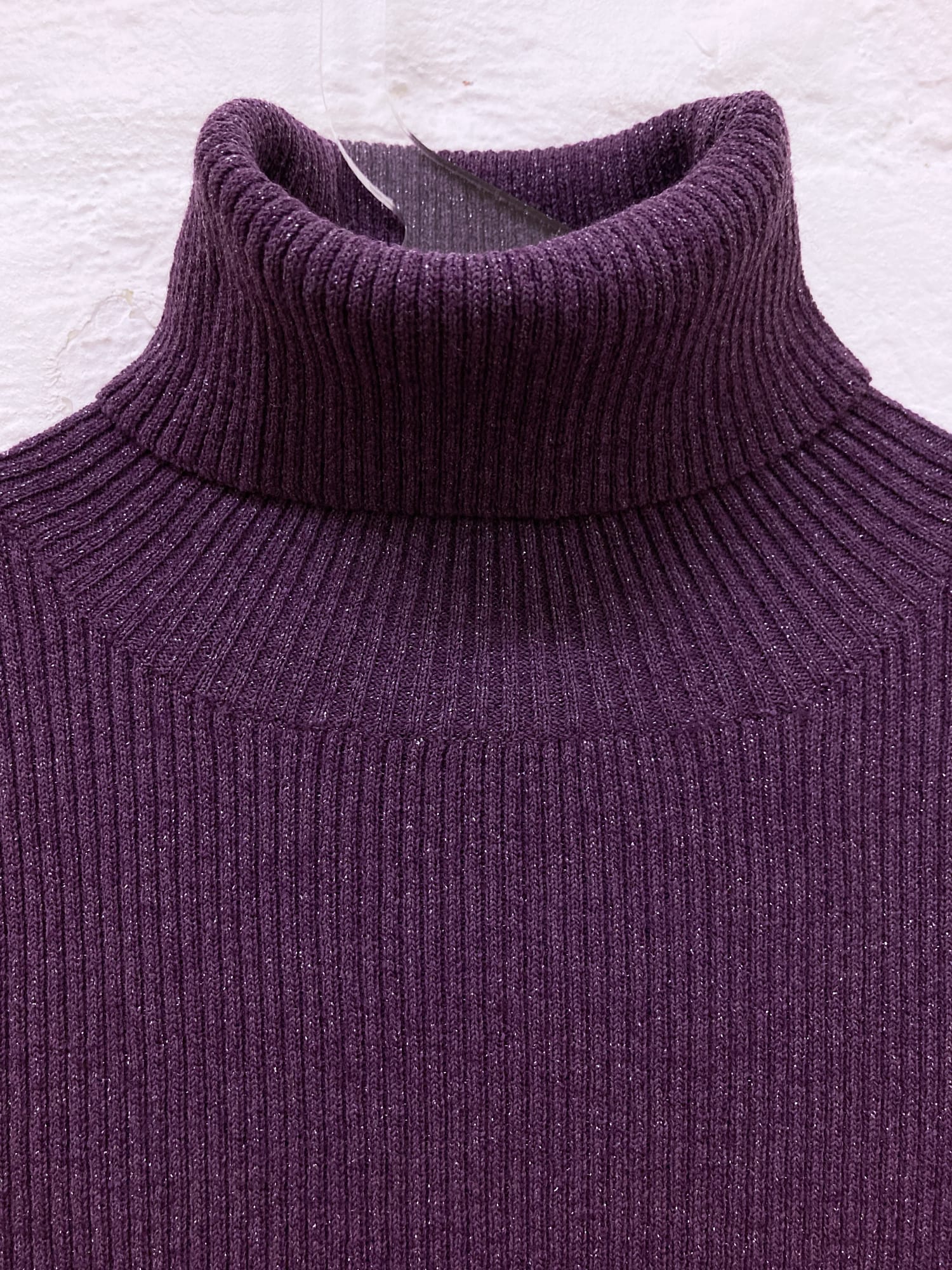 Mauve turtleneck sweater on sale