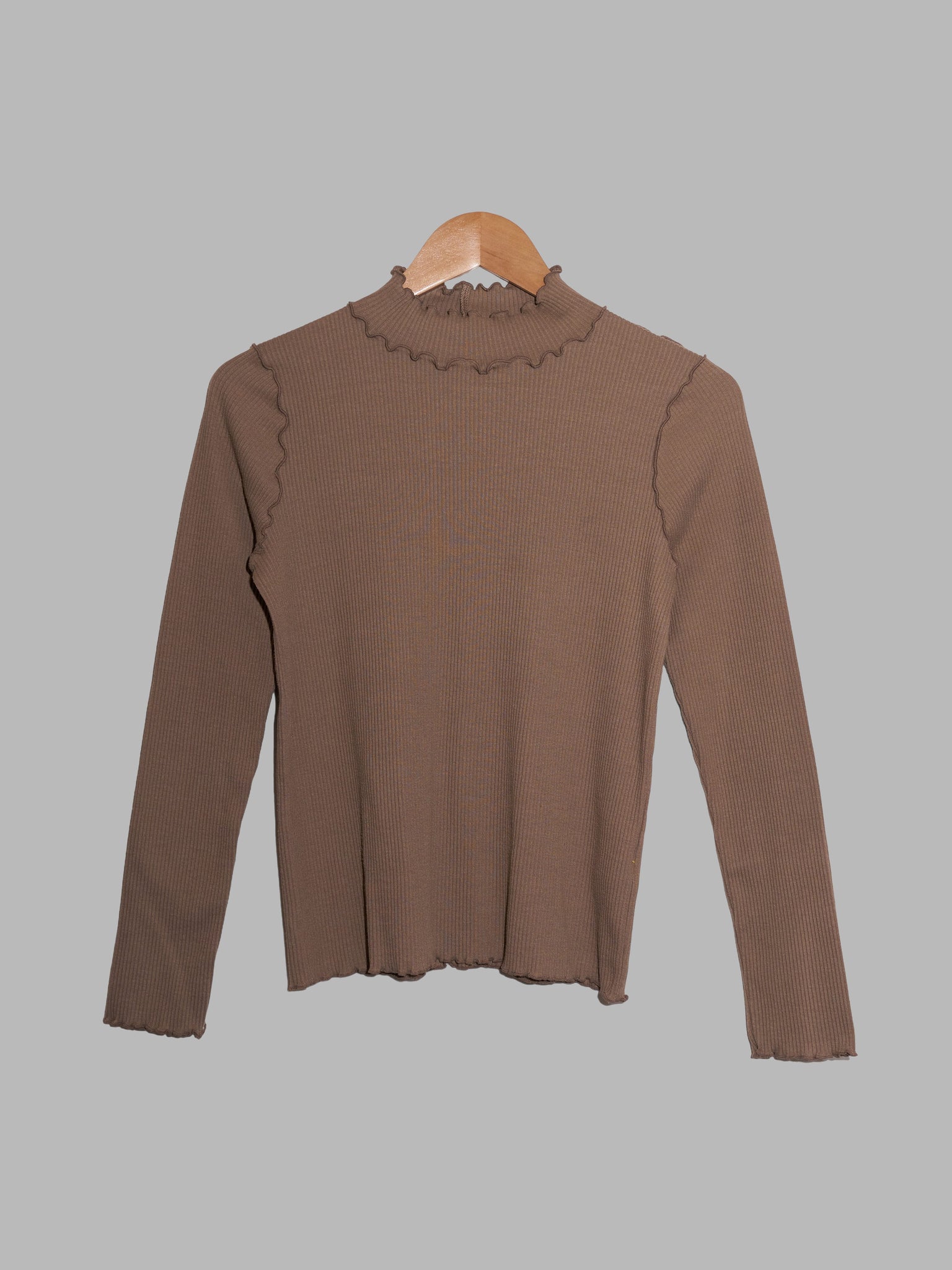 Unknown brown ribbed mock neck long sleeve top with lettuce edges