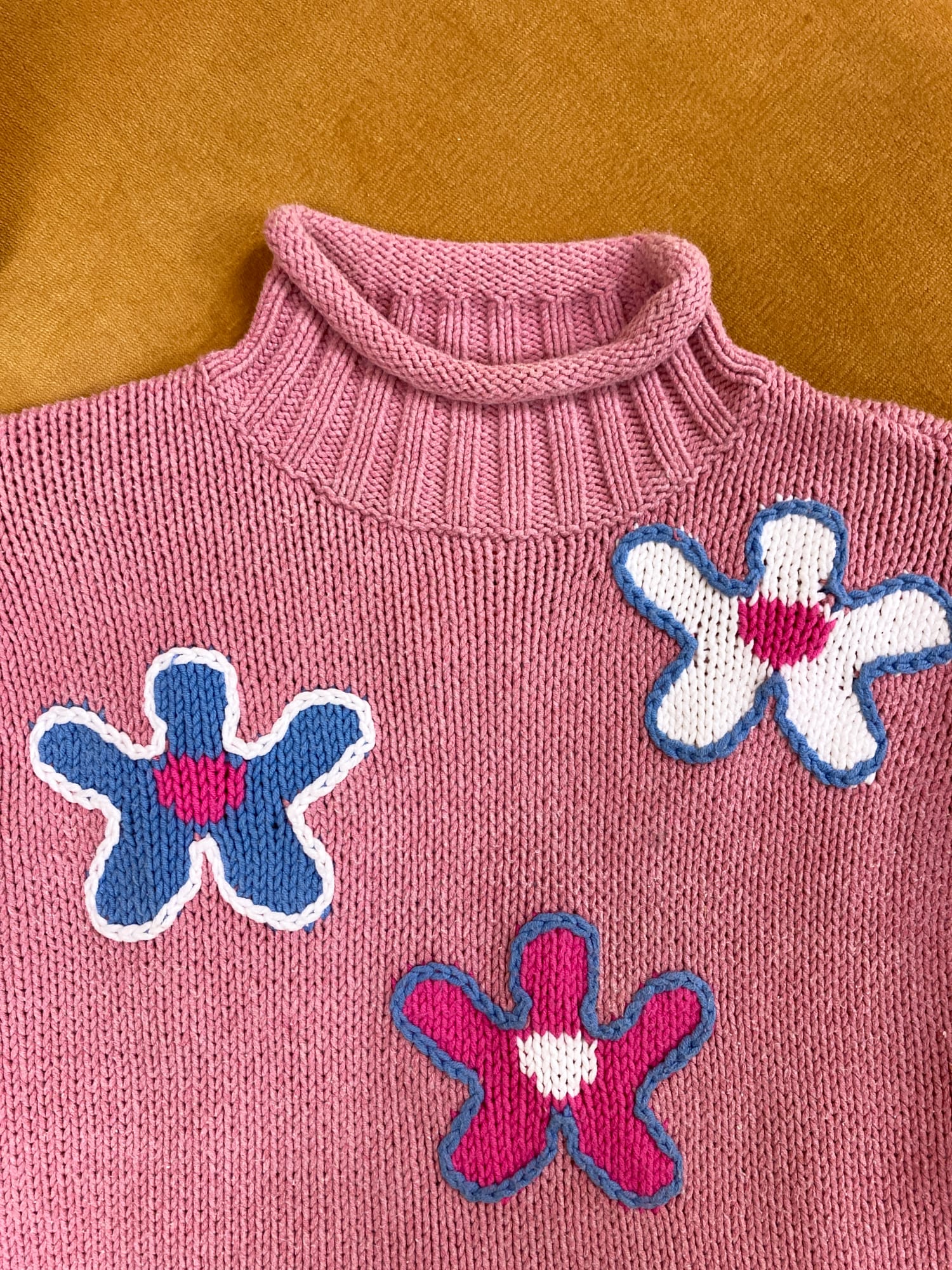 Patrick Cox Wannabe pink cotton blue and white flower mock neck jumper